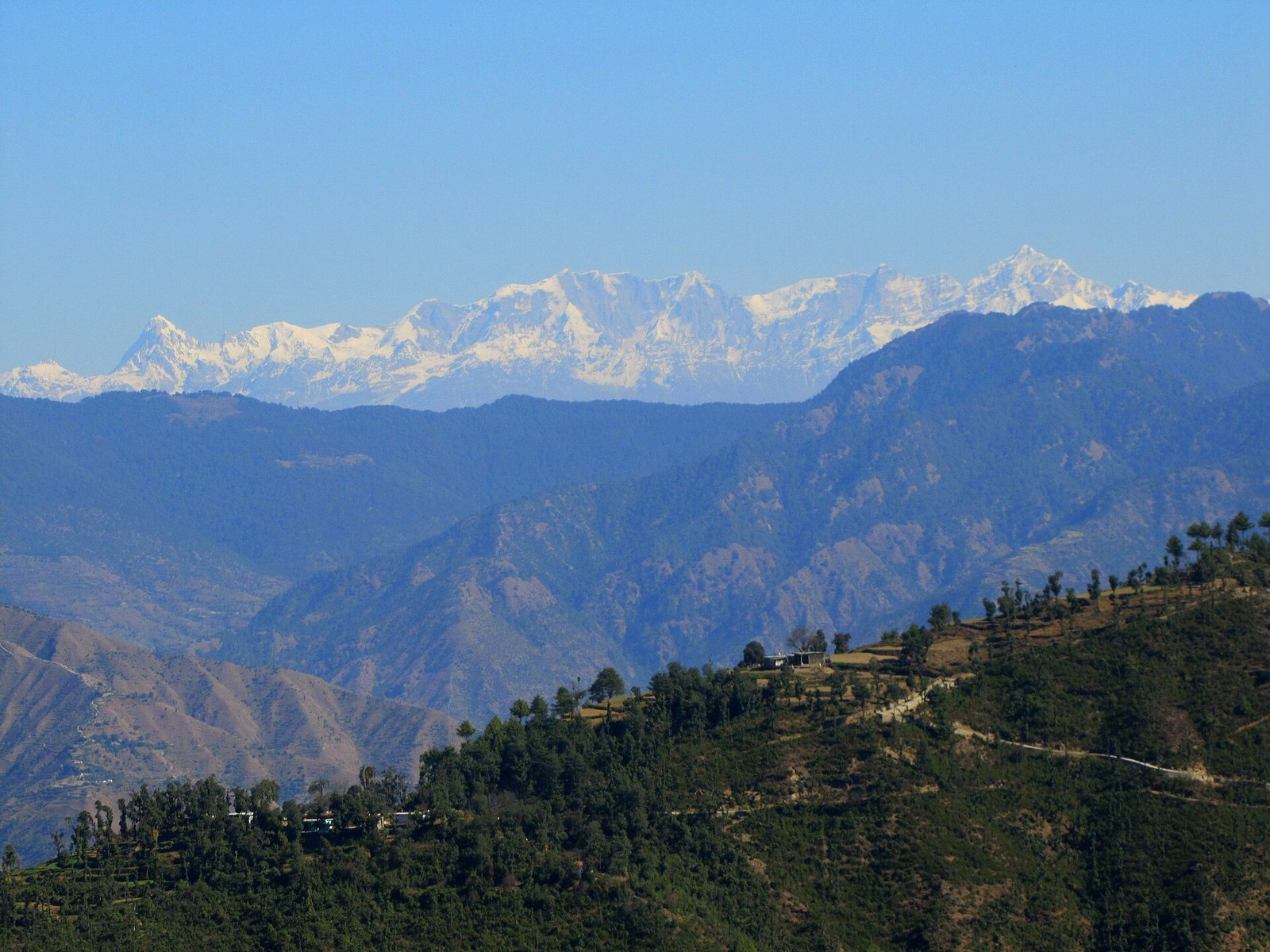 Camel’s Back mountain view during a bike rental in Mussoorie October ride