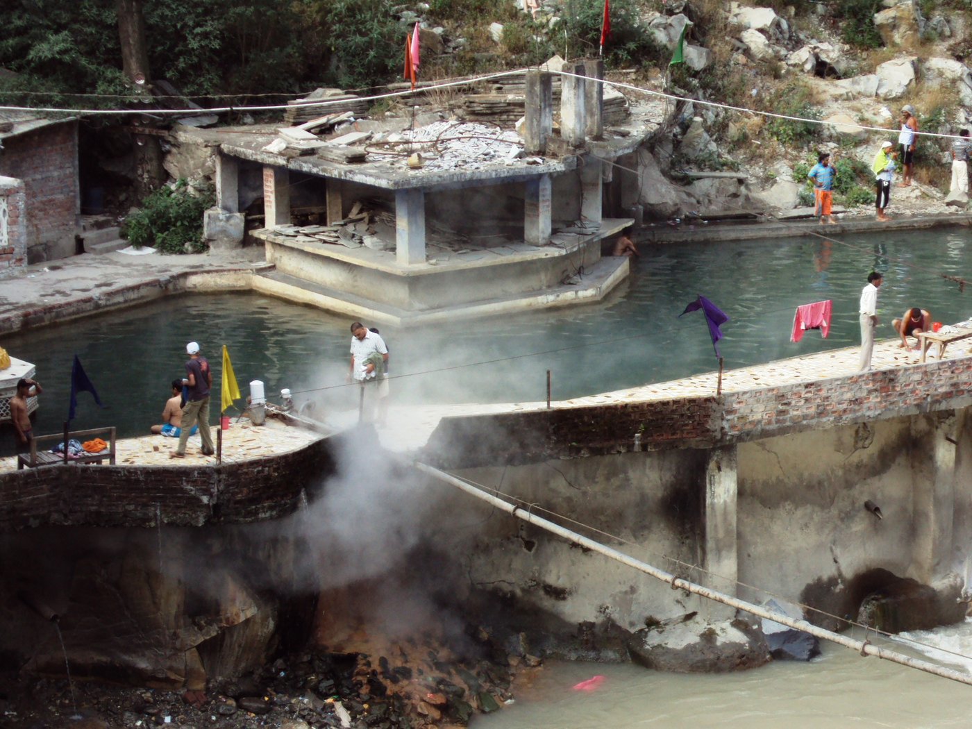 Manikaran hot springs stop on a bike rental in Kasol Parvati Valley route