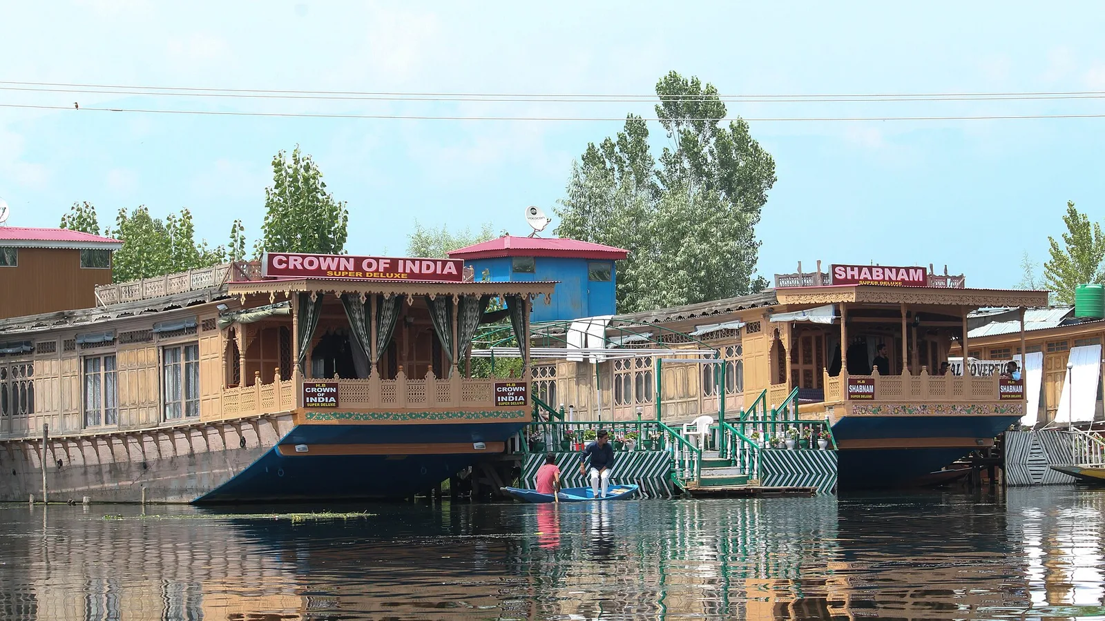 Houseboats and shikaras on Dal Lake in Srinagar