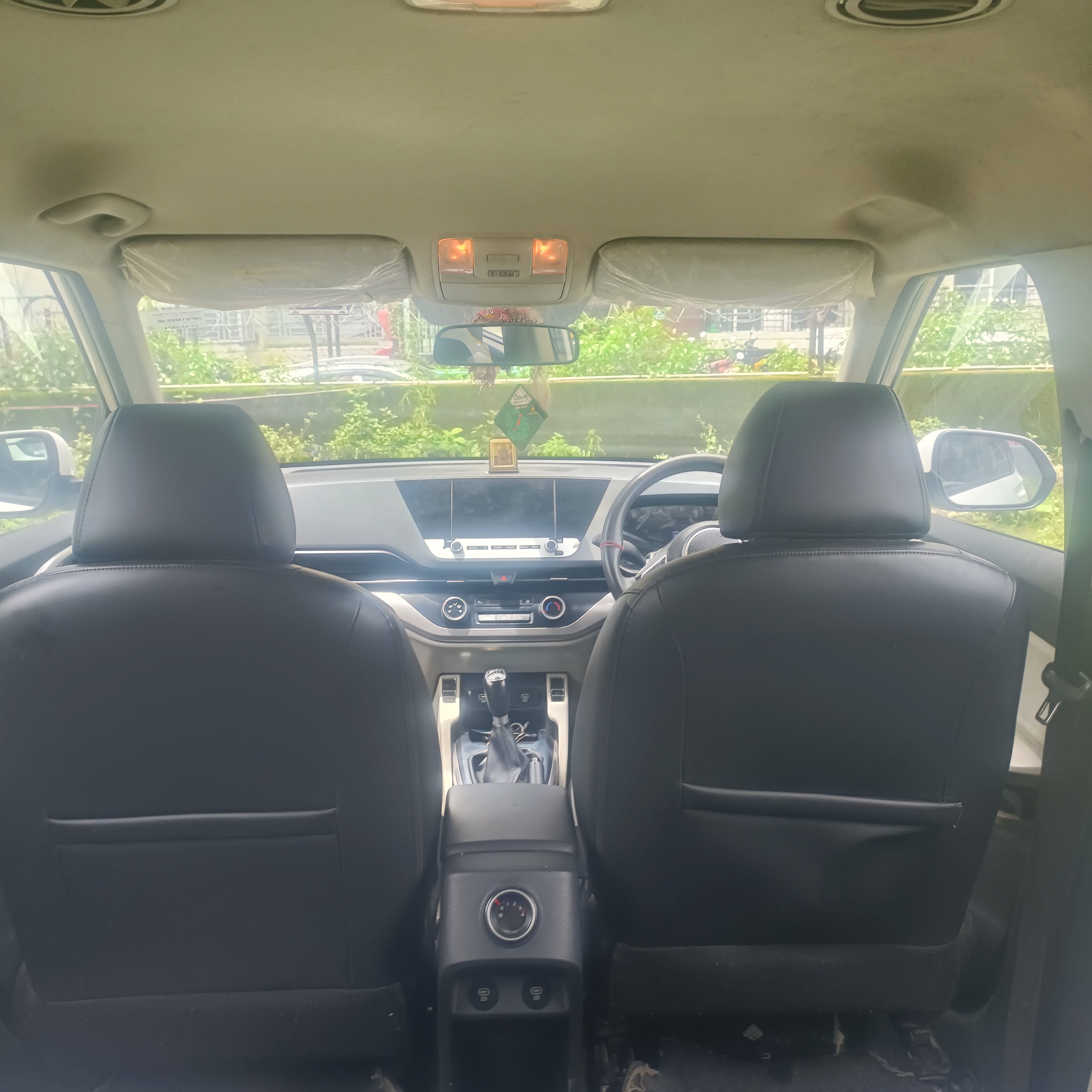 Photo 5 of Kia Carens Premium 2024 available for rent on Hire N Ride