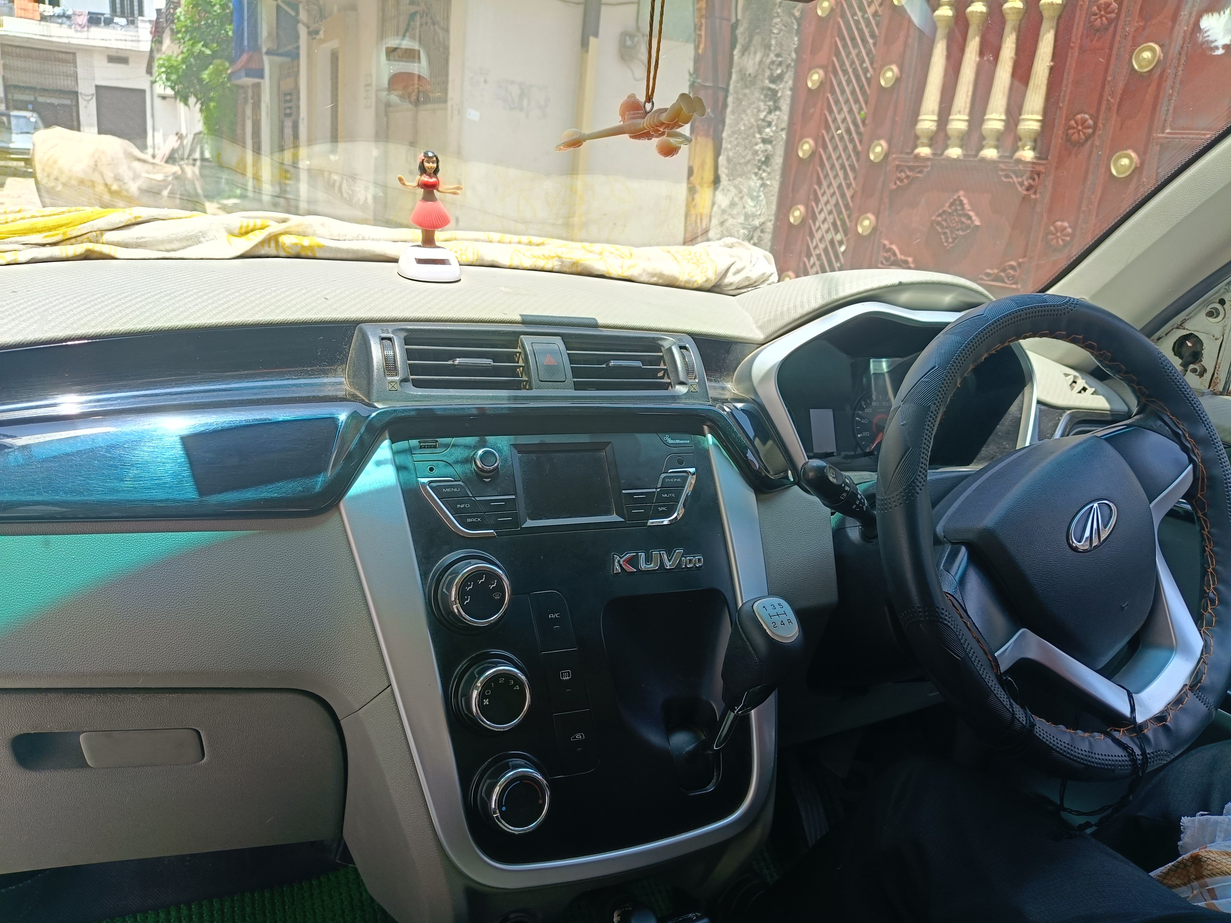 Photo 4 of Mahindra Kuv100 Standard 2017 available for rent on Hire N Ride