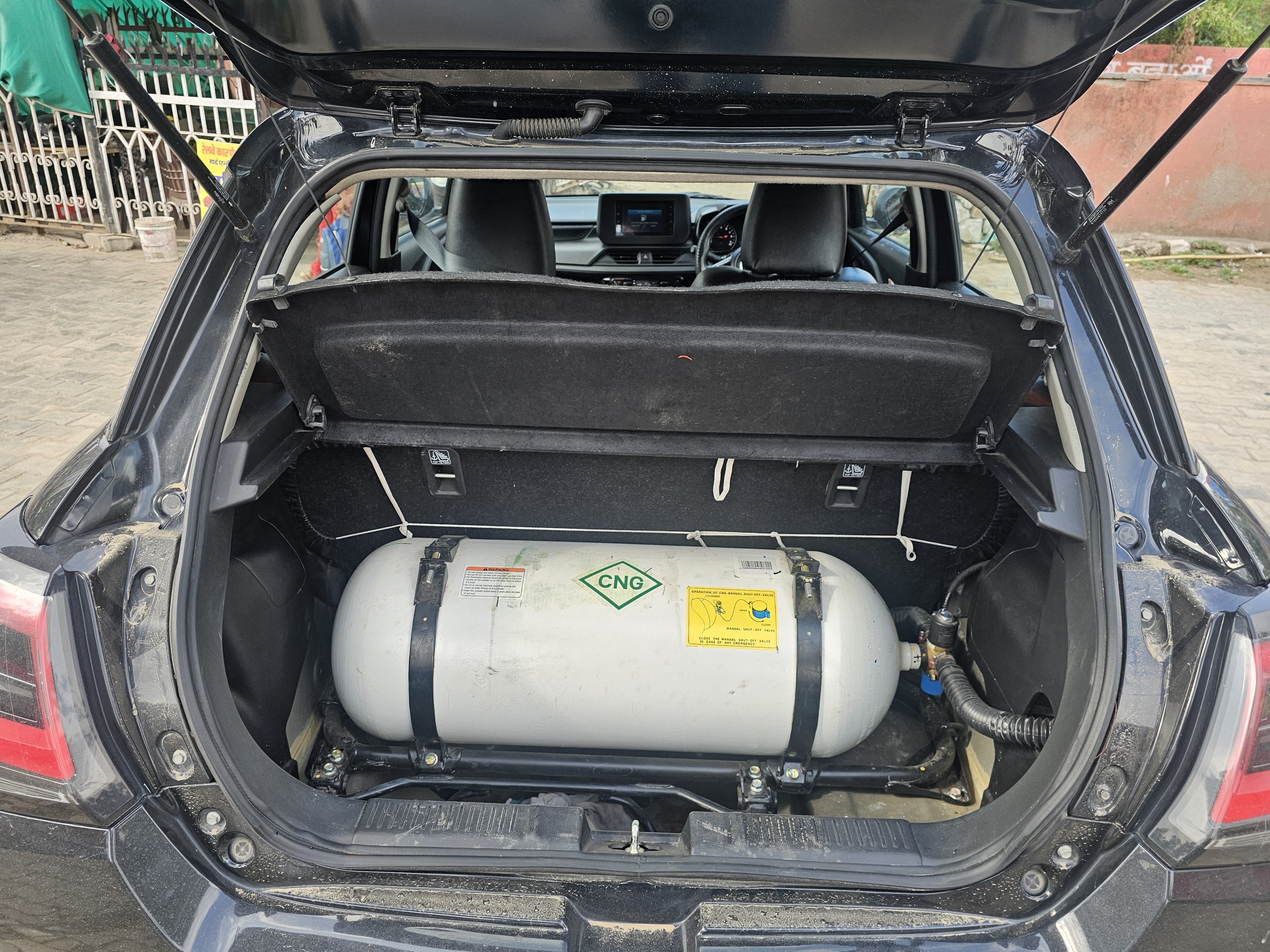 Photo 6 of Maruti Suzuki Swift Vxi (o) Cng 2025 available for rent on Hire N Ride