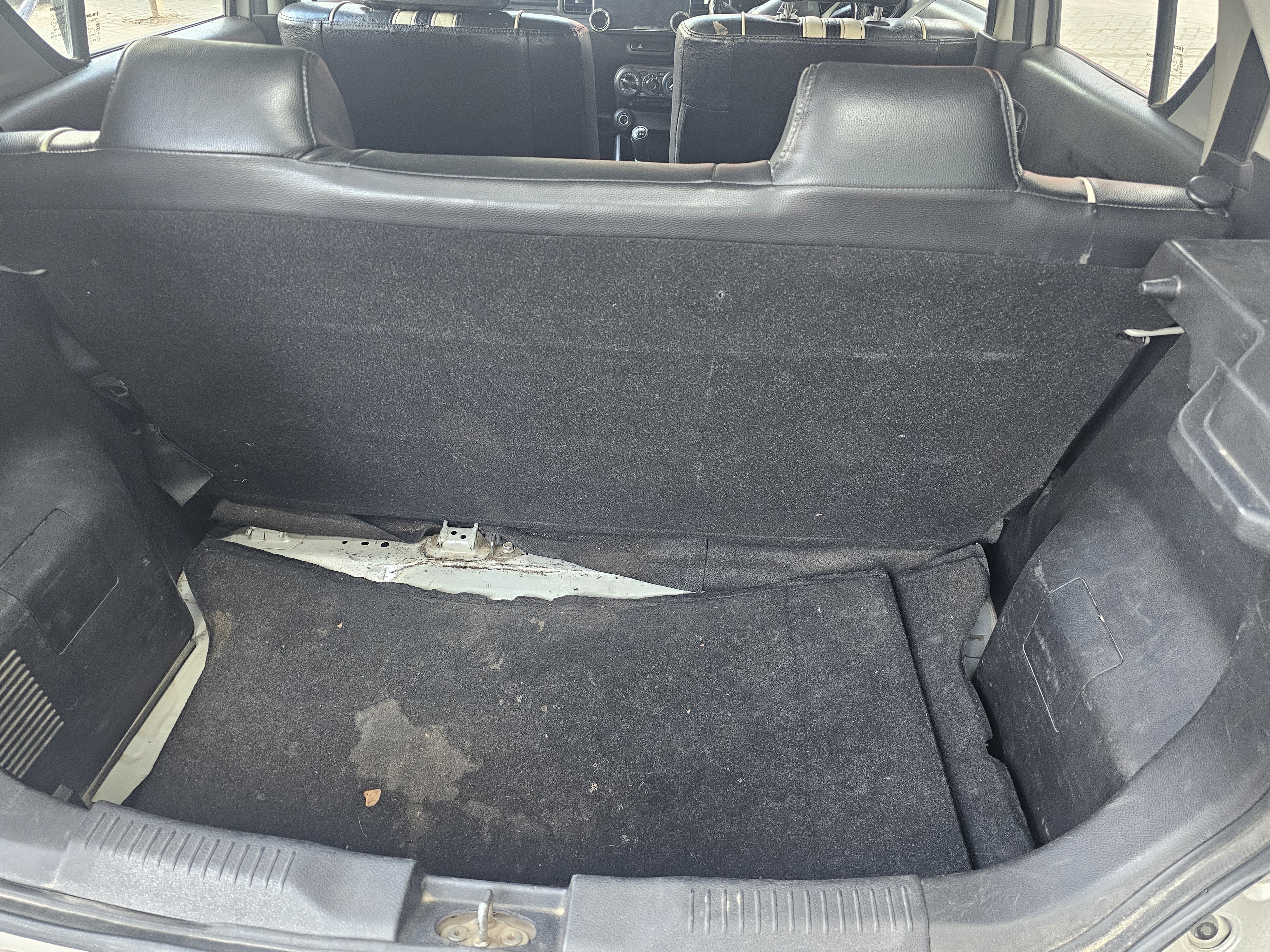 Photo 6 of Maruti Suzuki Ignis Sigma 2022 available for rent on Hire N Ride