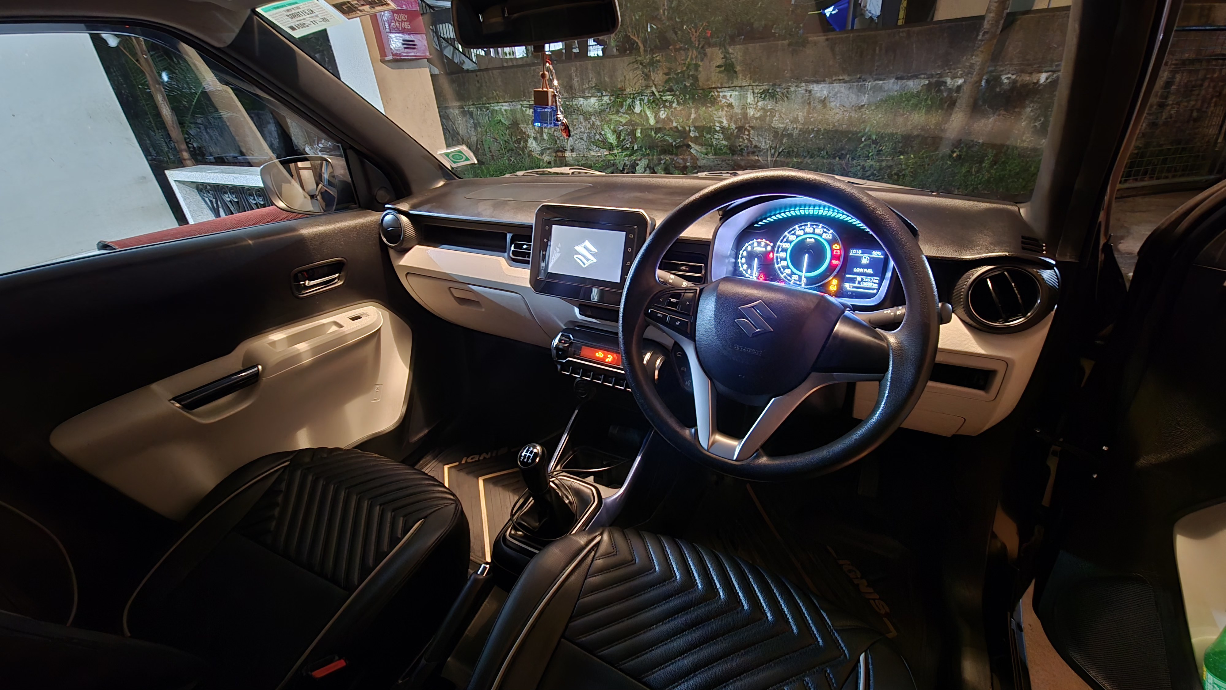 Photo 5 of Maruti Suzuki Ignis Alpha 2024 available for rent on Hire N Ride