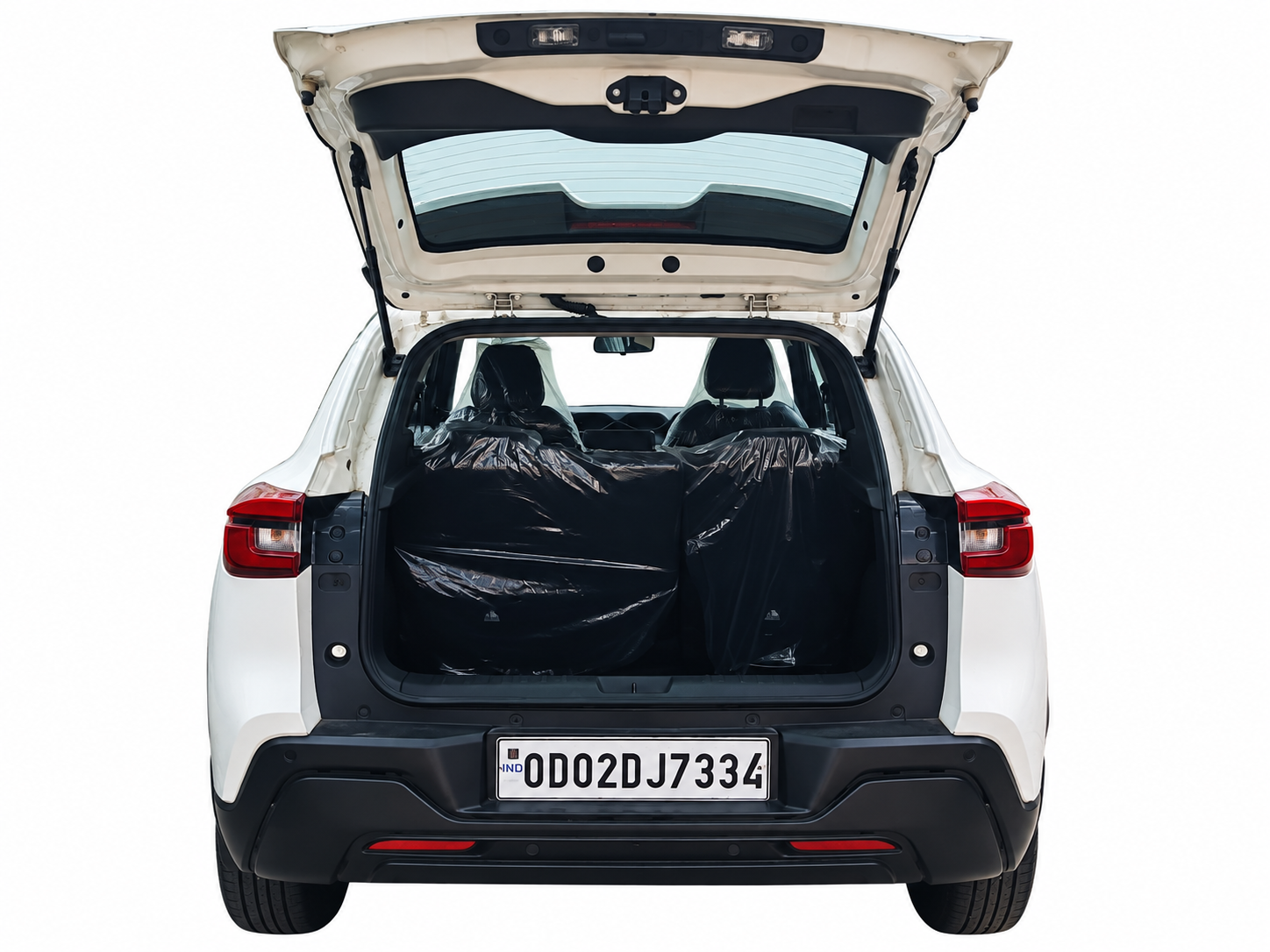 Photo 6 of Nissan Magnite Visia Mt 2025 available for rent on Hire N Ride