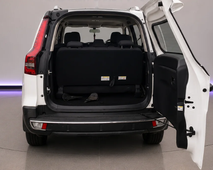 Photo 6 of Mahindra Scorpio Z2 2026 available for rent on Hire N Ride