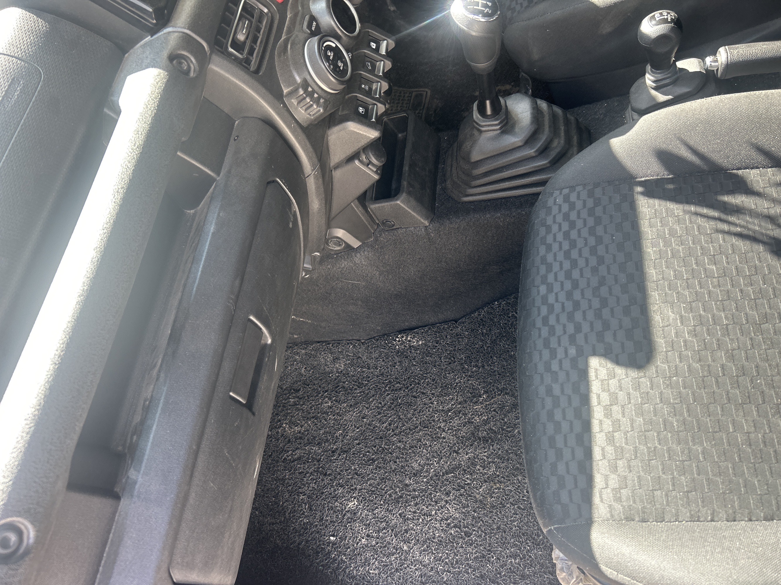 Photo 6 of Maruti Suzuki Jimny Alpha Allgrip Pro 2025 available for rent on Hire N Ride