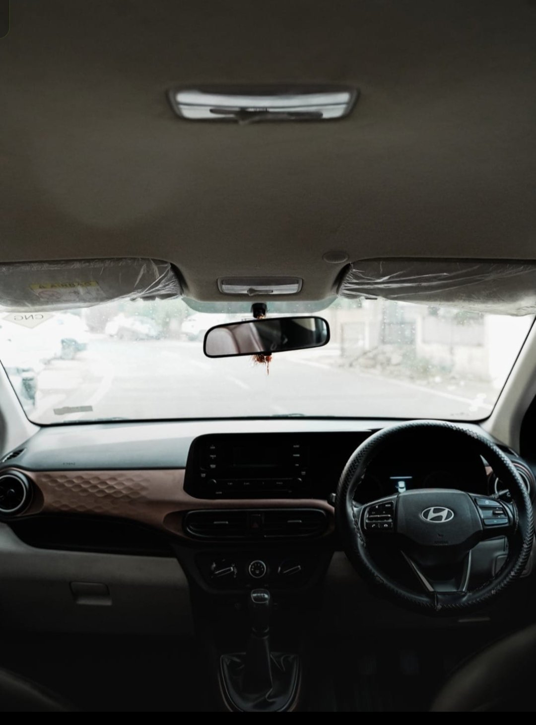 Photo 5 of Hyundai Aura S 2023 available for rent on Hire N Ride