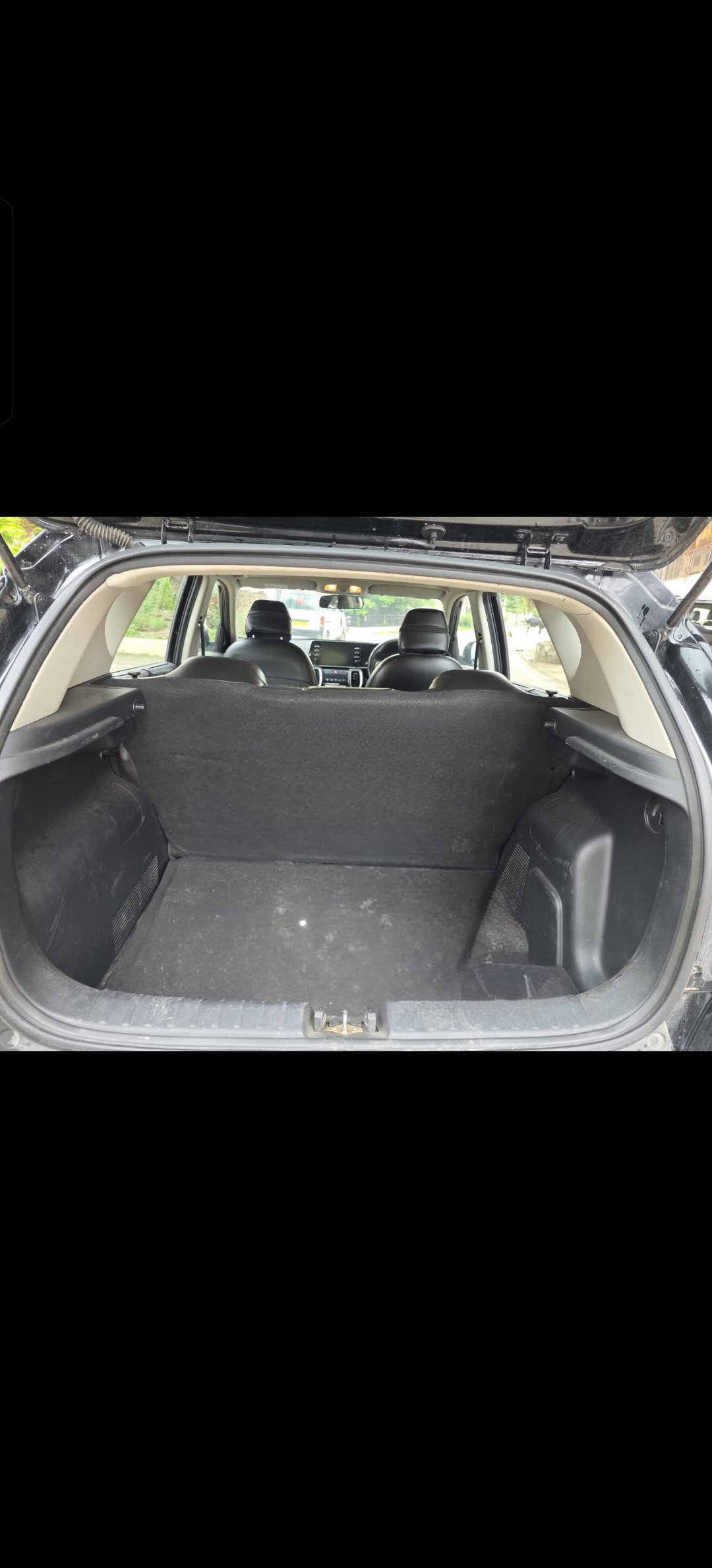 Photo 6 of Kia Sonet Htx 2025 available for rent on Hire N Ride