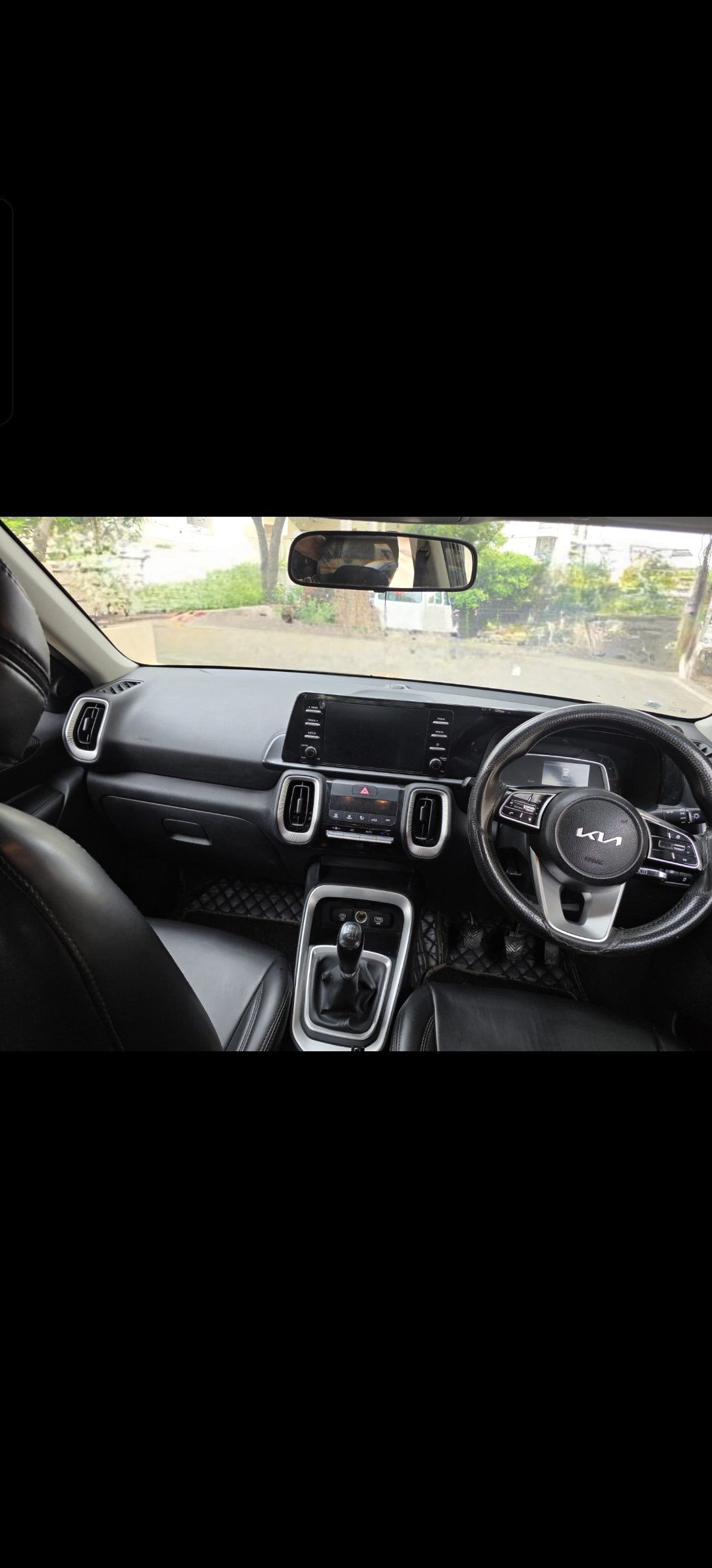Photo 5 of Kia Sonet Htx 2025 available for rent on Hire N Ride