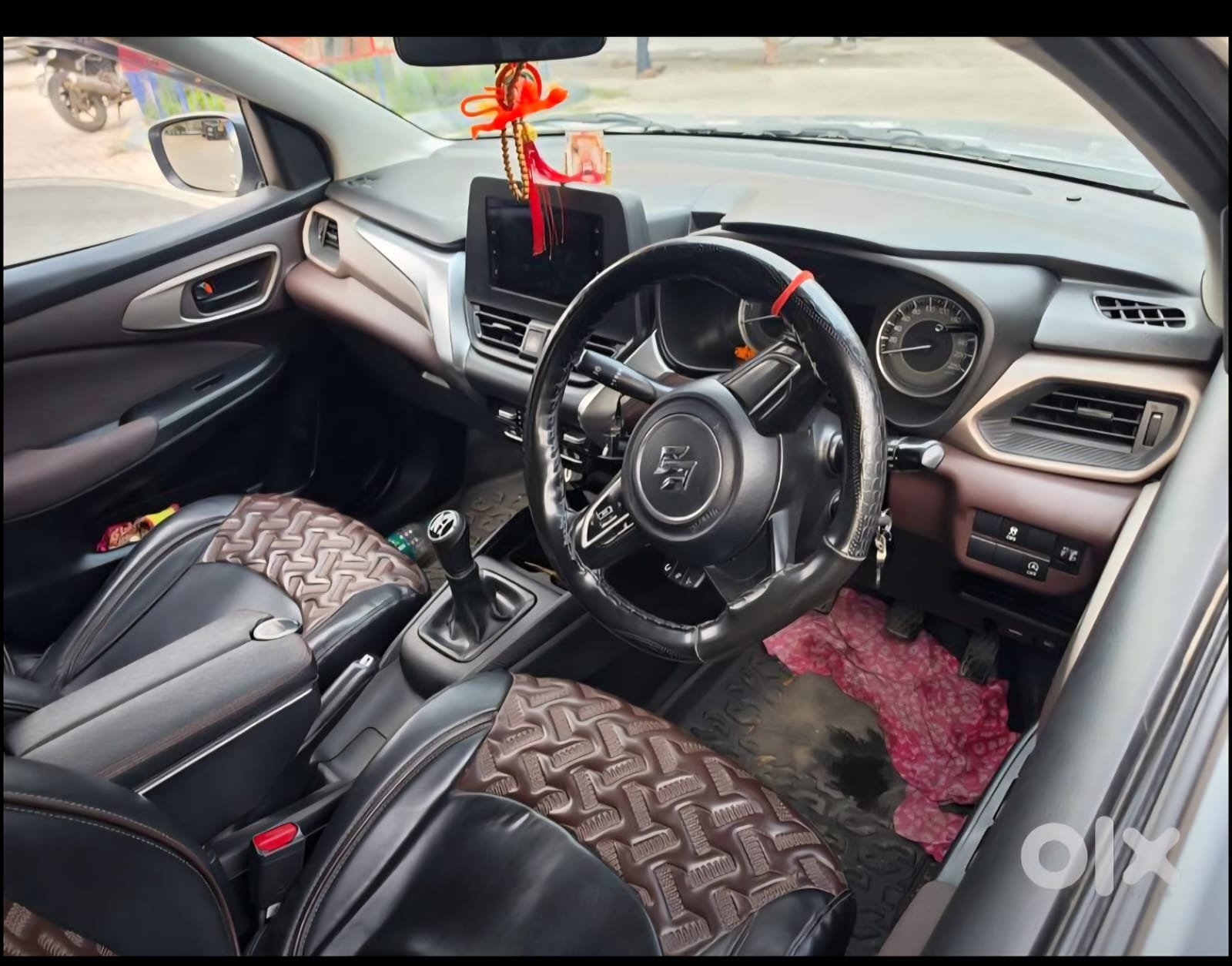 Photo 4 of Maruti Suzuki Fronx Delta 2023 available for rent on Hire N Ride