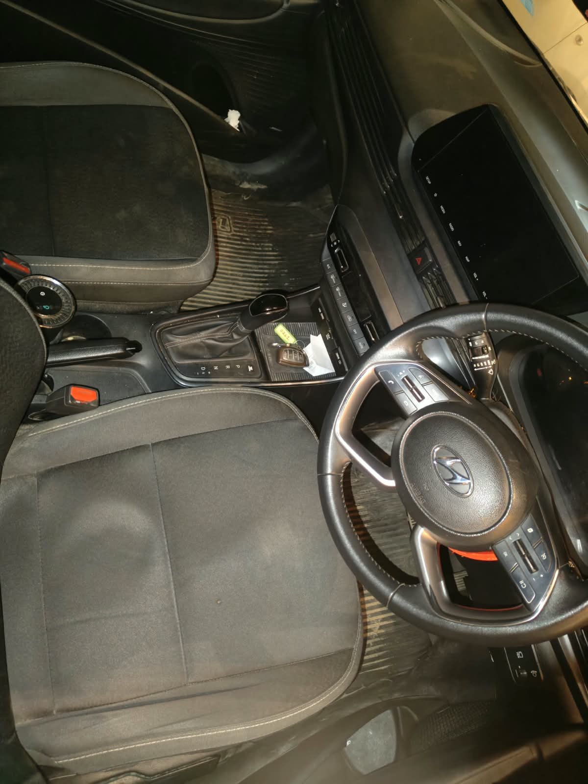 Photo 5 of Hyundai I20 Asta 2026 available for rent on Hire N Ride