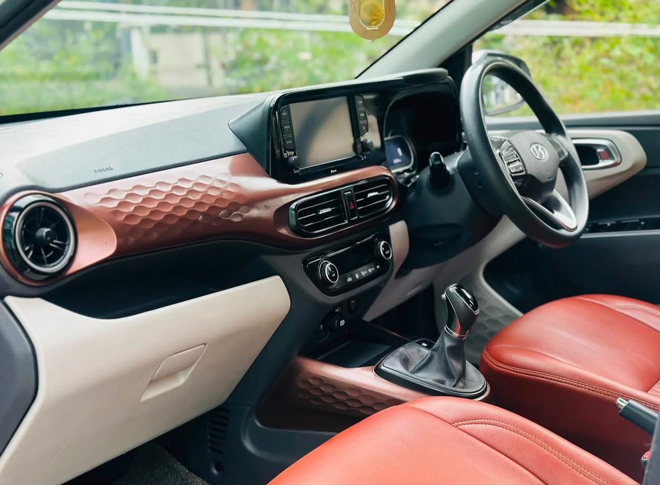Photo 6 of Hyundai Aura Sx 2021 available for rent on Hire N Ride
