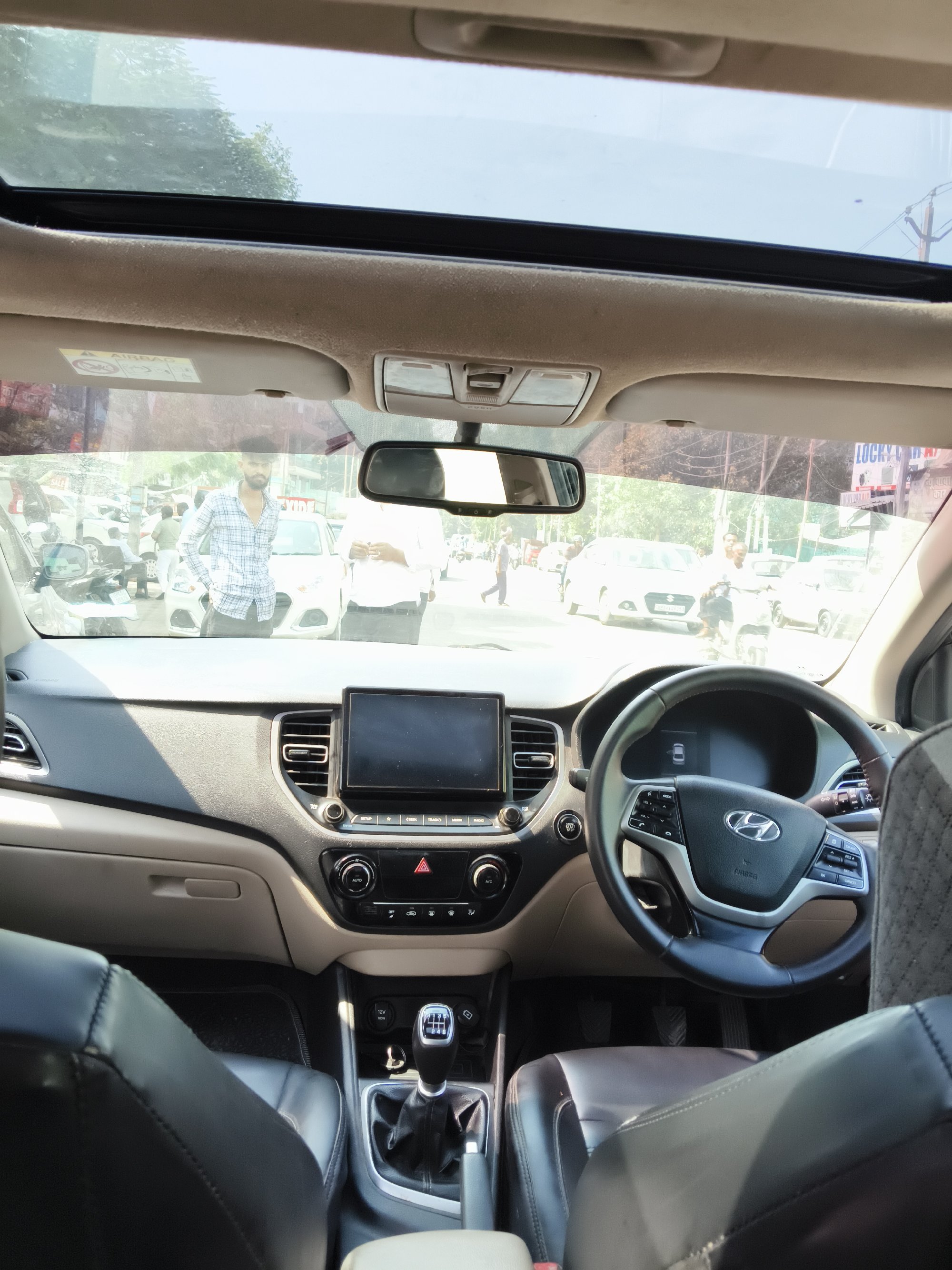 Photo 5 of Hyundai Verna Sx 2022 available for rent on Hire N Ride