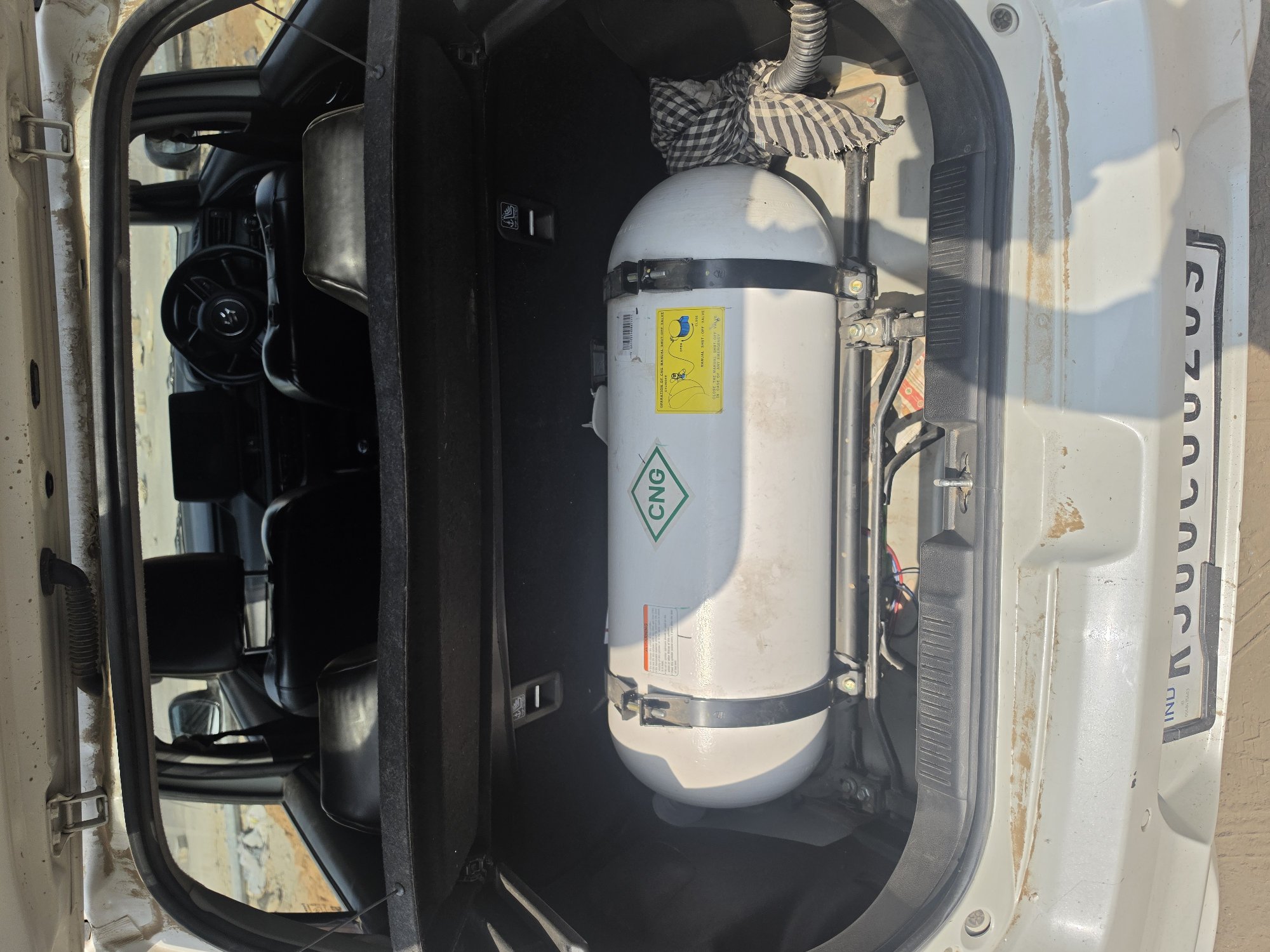 Photo 6 of Maruti Suzuki Swift Vxi (o) Cng 2025 available for rent on Hire N Ride