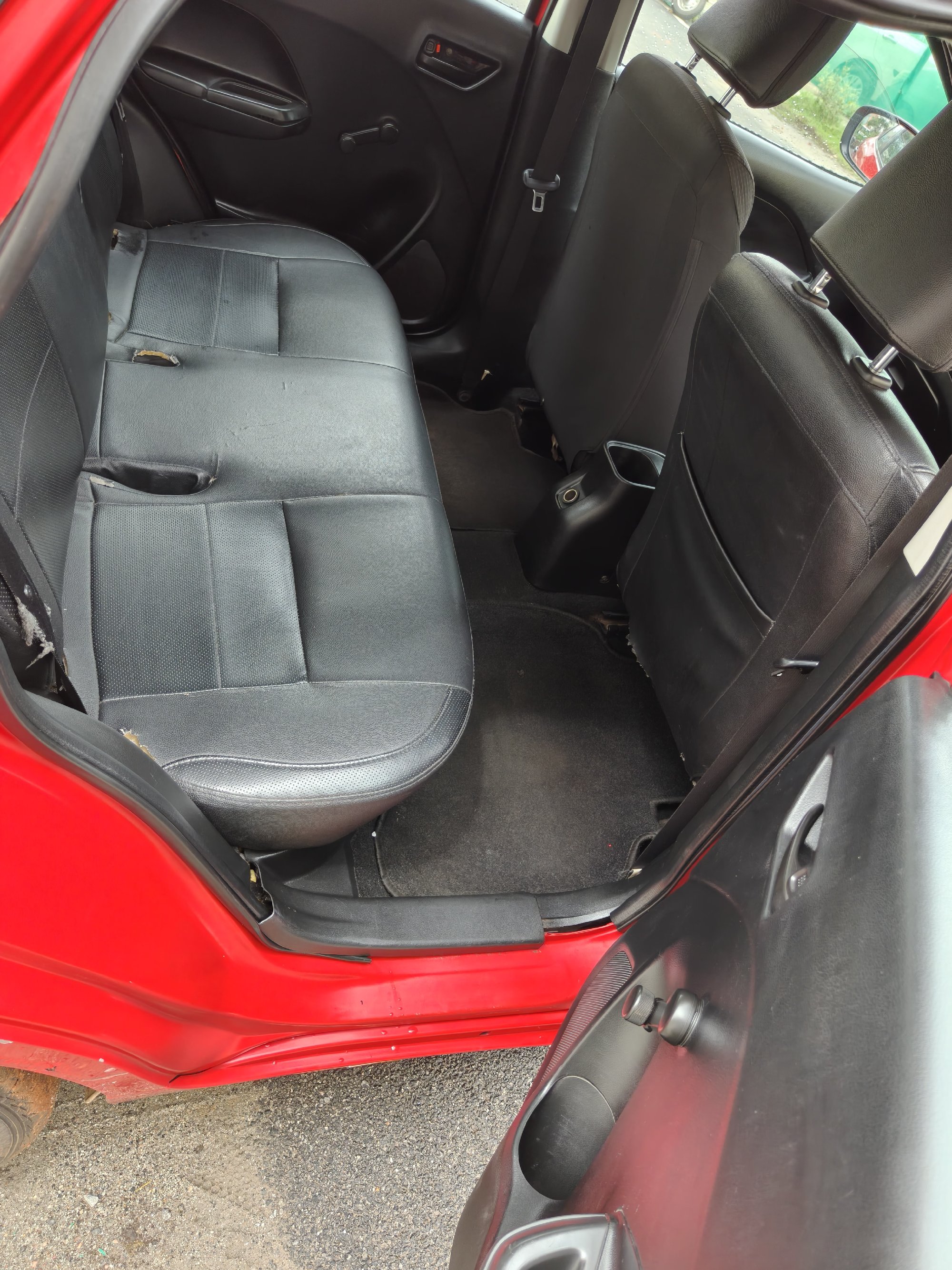 Photo 6 of Maruti Suzuki Baleno 1.3 Sigma 2018 available for rent on Hire N Ride