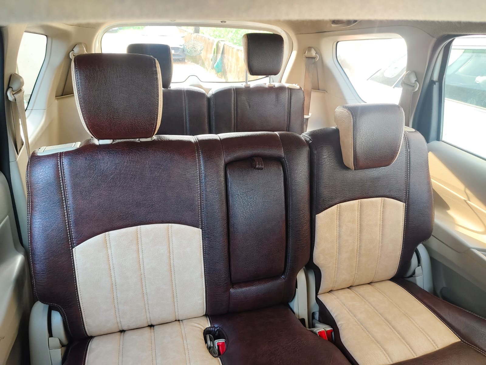 Photo 6 of Toyota Innova Crysta 2.4 G 2018 available for rent on Hire N Ride