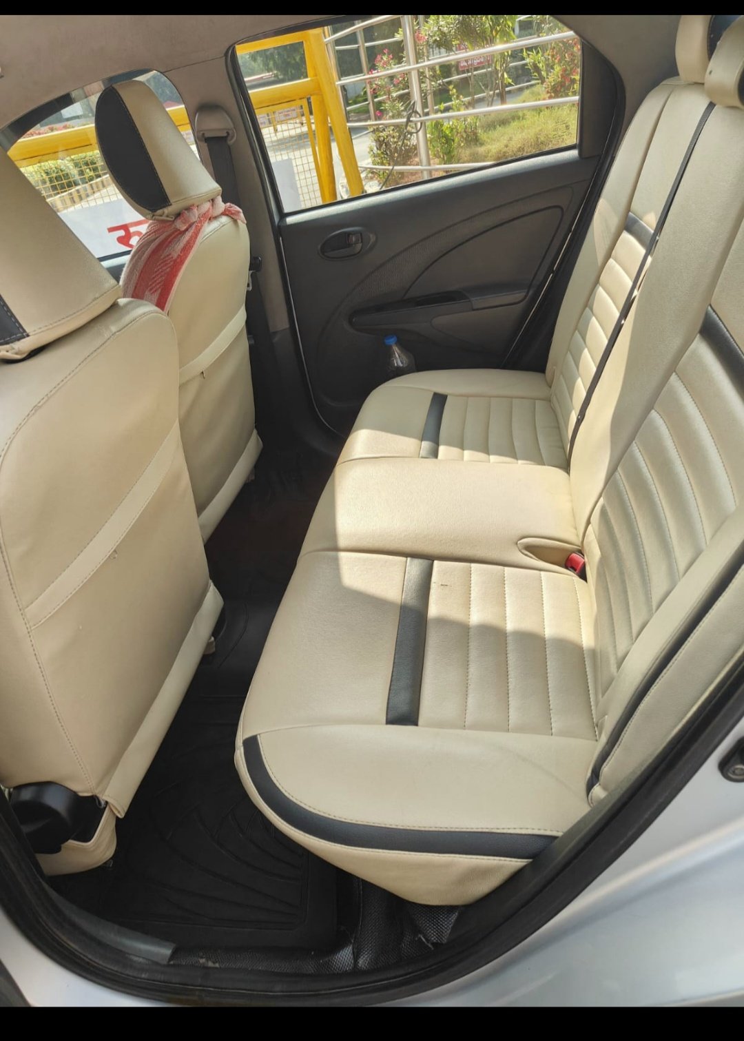Photo 6 of Maruti Suzuki Ertiga Zdi 2015 available for rent on Hire N Ride