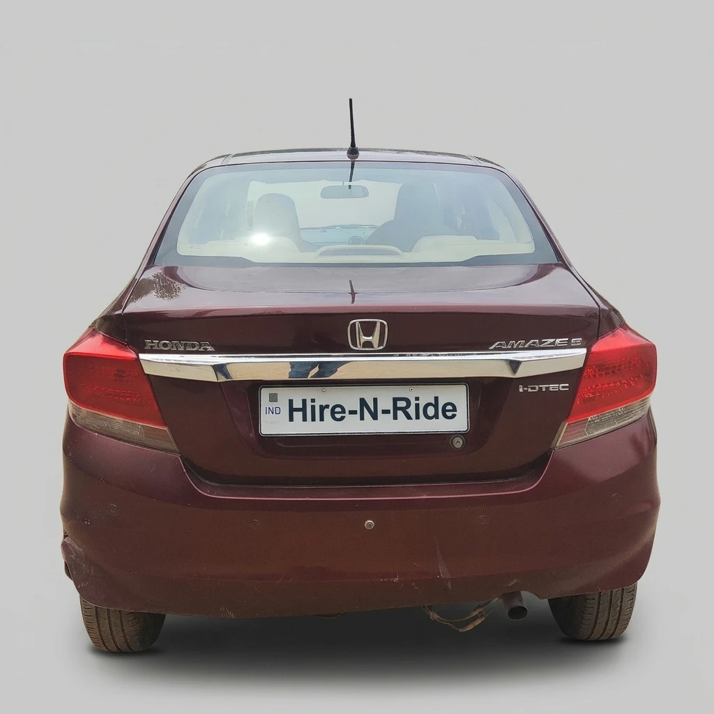 Photo 4 of Honda Amaze S Mt (i-dtec) 2015 available for rent on Hire N Ride